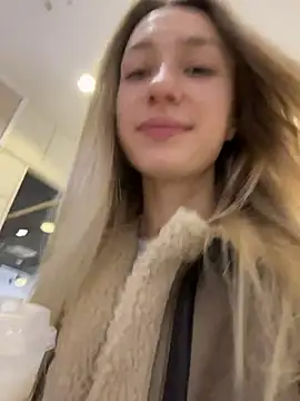 Snapshot of Lia__Love chatting on October 29, 11:12 am Lia Love online show from October 29, 11:12 am