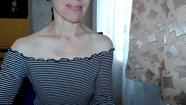 Snapshot of Pepper_mur chatting on June 1, 7:32 am Pepper mur online show from June 1, 7:32 am