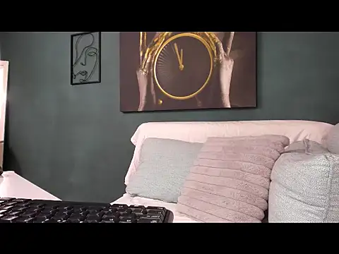 kriztaljessika online show from November 25, 7:19 am