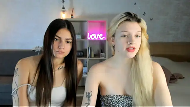 ShySonya online show from December 9, 2:17 pm