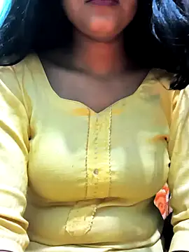 Snapshot of NEETU-89 chatting on January 16, 3:02 am NEETU-89 online show from January 16, 3:02 am