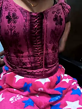 Snapshot of NEETU-89 chatting on February 9, 6:33 am NEETU-89 online show from February 9, 6:33 am