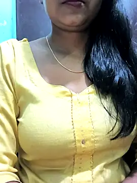 Snapshot of NEETU-89 chatting on February 10, 2:41 am NEETU-89 online show from February 10, 2:41 am