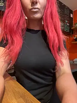 Snapshot of SweetSolez chatting on March 13, 11:30 am SweetSolez online show from March 13, 11:30 am