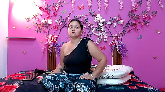 analdeepalejandra18 online show from February 17, 7:21 pm