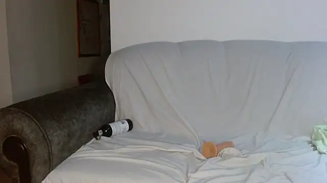 Snapshot of Vanessa_Aniston chatting on November 10, 8:57 am Vanessa Aniston online show from November 10, 8:57 am