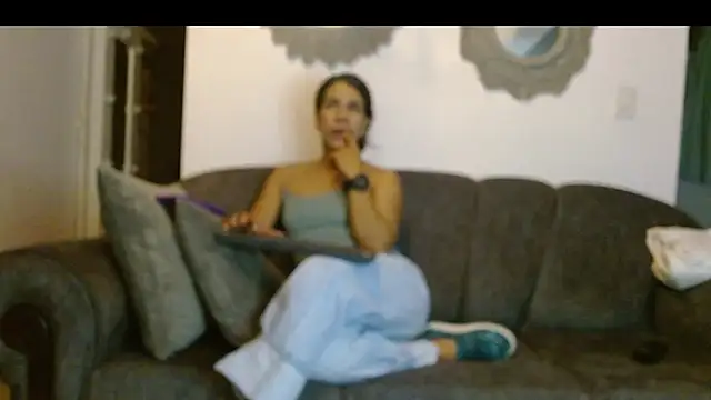 Snapshot of Vanessa_Aniston chatting on June 6, 2:27 am Vanessa Aniston online show from June 6, 2:27 am