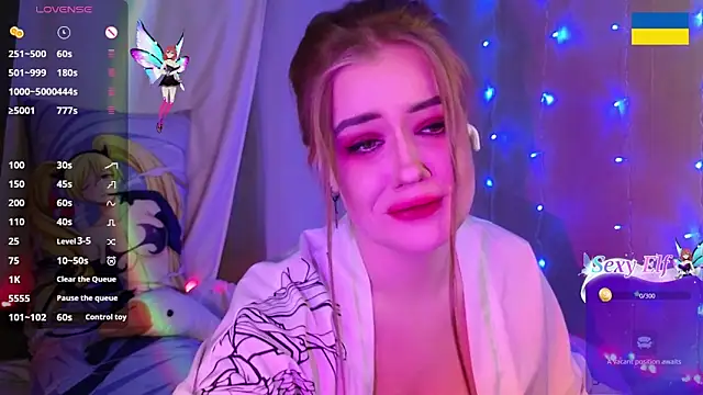 Snapshot of RedVelveten chatting on February 2, 5:48 pm RedVelveten online show from February 2, 5:48 pm