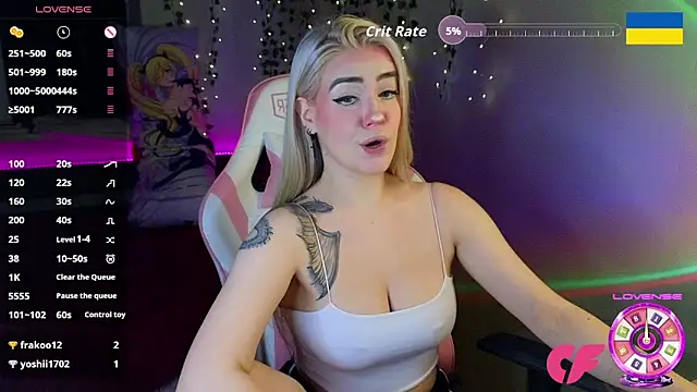 Snapshot of RedVelveten chatting on October 5, 10:40 pm RedVelveten online show from October 5, 10:40 pm