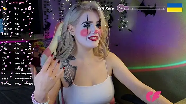 Snapshot of RedVelveten chatting on October 31, 7:53 am RedVelveten online show from October 31, 7:53 am