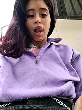 Alexandra 65 online show from December 19, 9:22 pm