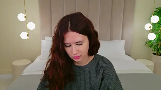 Snapshot of milaleoneli chatting on January 26, 12:33 pm milaleoneli online show from January 26, 12:33 pm