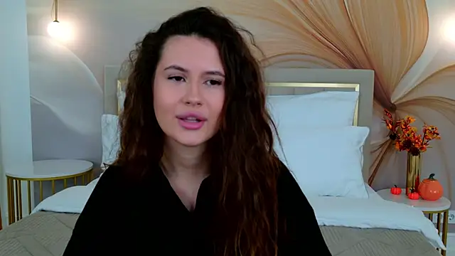 Snapshot of milaleoneli chatting on November 4, 3:00 pm milaleoneli online show from November 4, 3:00 pm