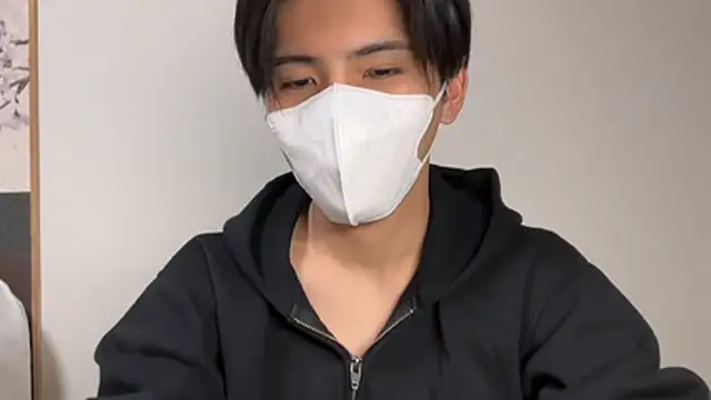 Snapshot of Lio_kun chatting on May 9, 1:05 pm Lio kun online show from May 9, 1:05 pm