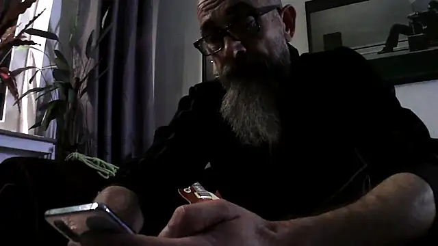 Snapshot of Kingsscepter chatting on January 31, 6:14 pm Kingsscepter online show from January 31, 6:14 pm