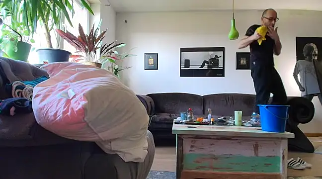 Snapshot of Kingsscepter chatting on February 8, 2:49 pm Kingsscepter online show from February 8, 2:49 pm