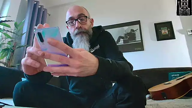 Snapshot of Kingsscepter chatting on February 12, 4:00 pm Kingsscepter online show from February 12, 4:00 pm