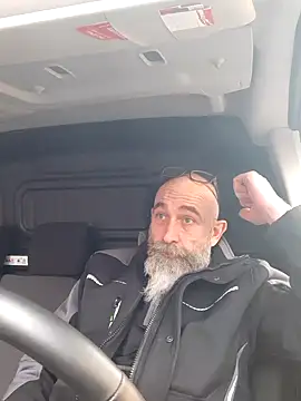 Snapshot of Kingsscepter chatting on February 19, 2:55 pm Kingsscepter online show from February 19, 2:55 pm