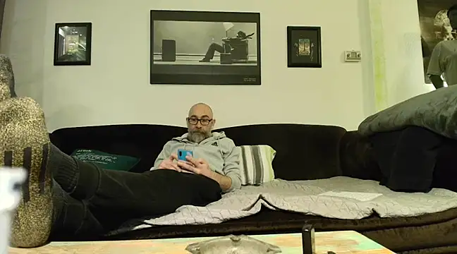 Snapshot of Kingsscepter chatting on February 19, 6:00 pm Kingsscepter online show from February 19, 6:00 pm