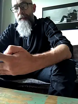 Snapshot of Kingsscepter chatting on February 21, 1:00 pm Kingsscepter online show from February 21, 1:00 pm