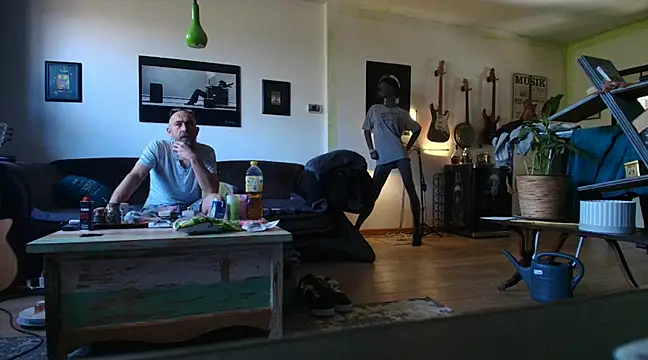 Snapshot of Kingsscepter chatting on March 2, 10:56 am Kingsscepter online show from March 2, 10:56 am