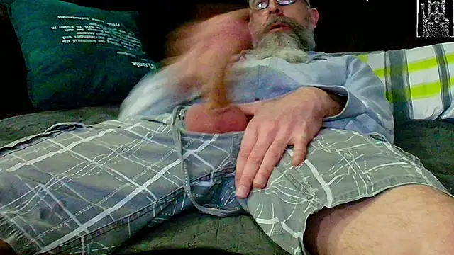 Snapshot of Kingsscepter chatting on March 3, 6:44 pm Kingsscepter online show from March 3, 6:44 pm