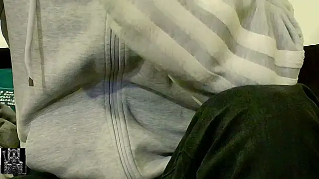 Snapshot of Kingsscepter chatting on March 4, 9:43 pm Kingsscepter online show from March 4, 9:43 pm