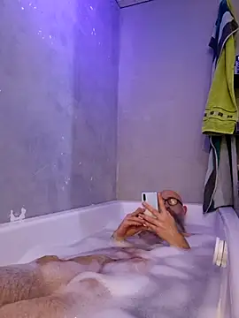 Snapshot of Kingsscepter chatting on October 31, 4:19 pm Kingsscepter online show from October 31, 4:19 pm