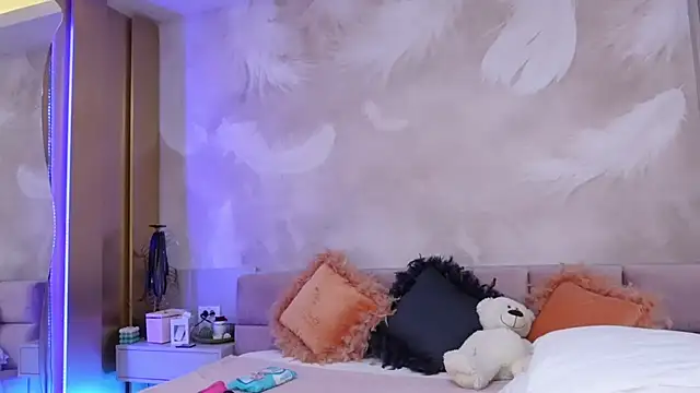 JullyBlair online show from July 8, 4:39 am