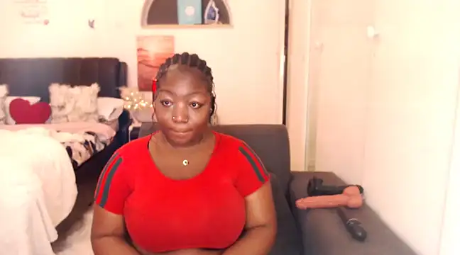 Snapshot of Aphrodite_92 chatting on December 3, 2:36 am Aphrodite 92 online show from December 3, 2:36 am