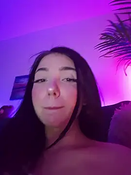 AveryWillow online show from February 23, 3:15 am