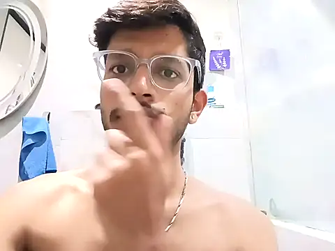 Snapshot of skinnyyyyyyyyy chatting on January 22, 2:59 am skinnyyyyyyyyy online show from January 22, 2:59 am