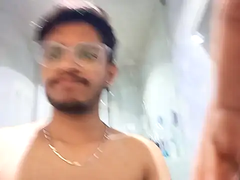 Snapshot of skinnyyyyyyyyy chatting on January 25, 3:40 am skinnyyyyyyyyy online show from January 25, 3:40 am