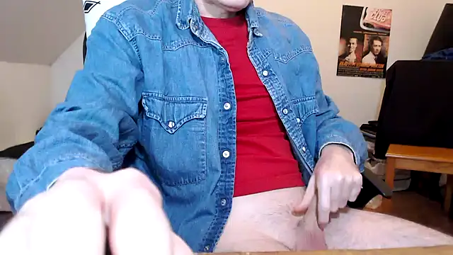Snapshot of SteveStiffbone chatting on January 3, 7:07 pm SteveStiffbone online show from January 3, 7:07 pm