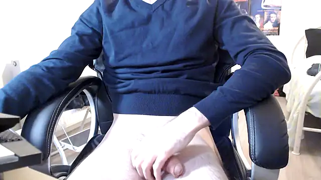 Snapshot of SteveStiffbone chatting on February 5, 5:42 pm SteveStiffbone online show from February 5, 5:42 pm
