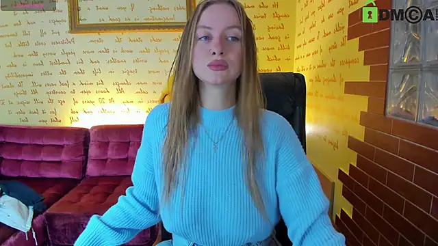 Snapshot of alexa_glory chatting on October 28, 2:20 pm alexa glory online show from October 28, 2:20 pm