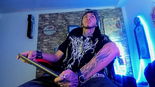 the beast master  online show from February 3, 12:25 pm