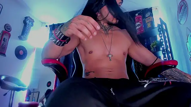 the beast master  online show from November 17, 9:42 pm