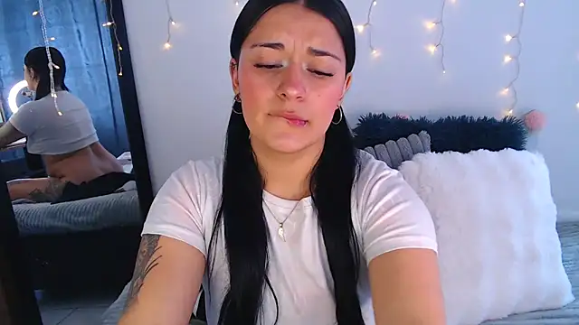 Samanta james19 online show from February 9, 6:12 pm