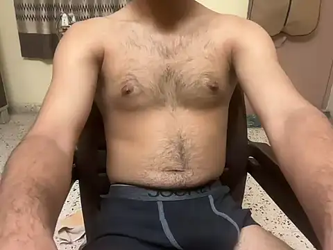 Snapshot of rahul_4u chatting on February 13, 7:32 pm rahul 4u online show from February 13, 7:32 pm