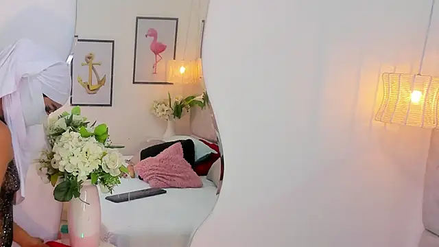 naomiii   online show from November 20, 11:32 am