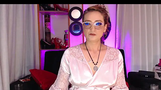Snapshot of AdeleMourfg chatting on February 23, 3:45 am AdeleMourfg online show from February 23, 3:45 am