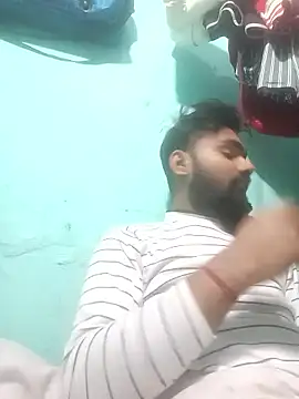 Snapshot of Surajpuja79 chatting on January 7, 1:19 am Surajpuja79 online show from January 7, 1:19 am