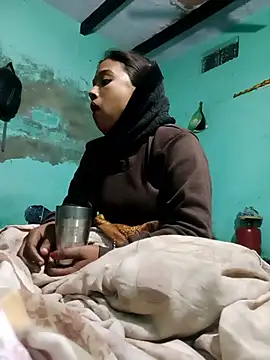 Snapshot of Surajpuja79 chatting on January 15, 3:33 am Surajpuja79 online show from January 15, 3:33 am