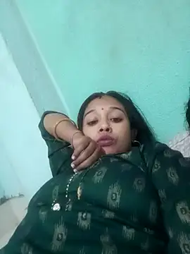 Snapshot of Surajpuja79 chatting on February 14, 9:06 am Surajpuja79 online show from February 14, 9:06 am