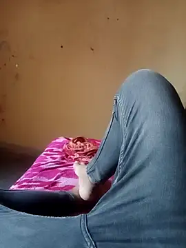 Snapshot of Surajpuja79 chatting on March 31, 8:26 am Surajpuja79 online show from March 31, 8:26 am