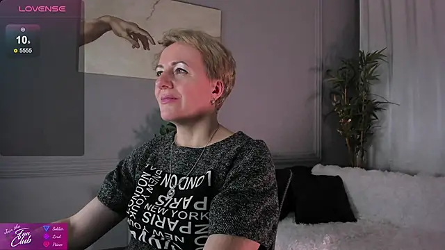 Snapshot of Nika_Smit chatting on January 25, 11:13 am Nika Smit online show from January 25, 11:13 am