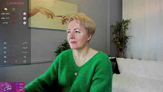 Snapshot of Nika_Smit chatting on January 31, 10:10 am Nika Smit online show from January 31, 10:10 am