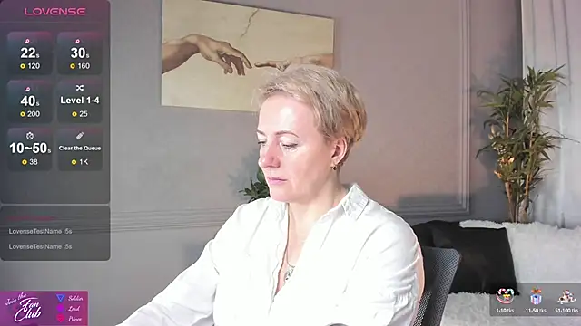 Snapshot of Nika_Smit chatting on February 9, 5:08 am Nika Smit online show from February 9, 5:08 am