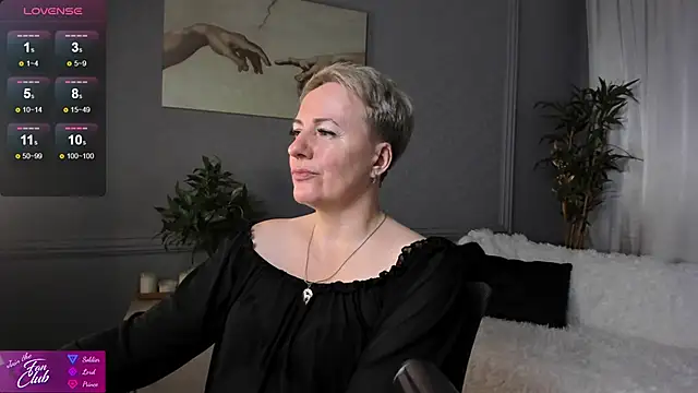 Snapshot of Nika_Smit chatting on March 3, 11:22 am Nika Smit online show from March 3, 11:22 am